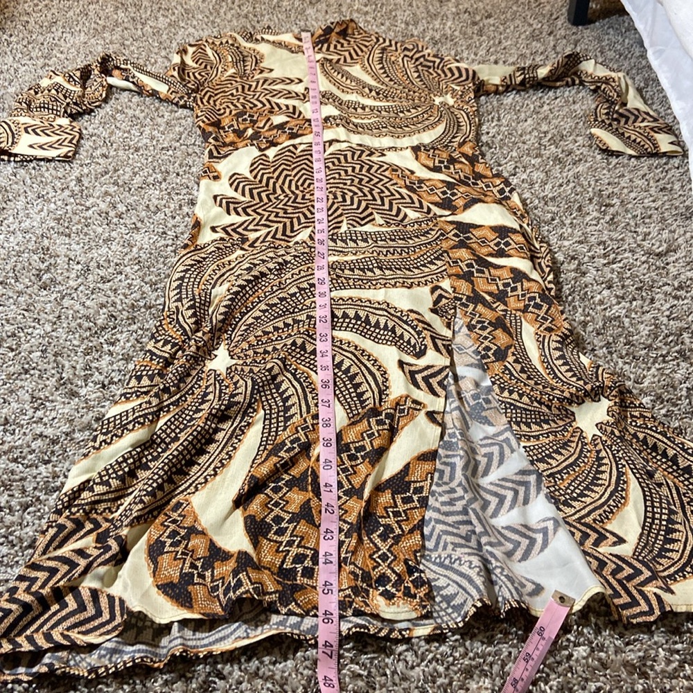 Farm Rio Midi Dress M Bodycon Long Sleeve Tropical Sand Yawanawa Vanahu Size M - Picture 13 of 16